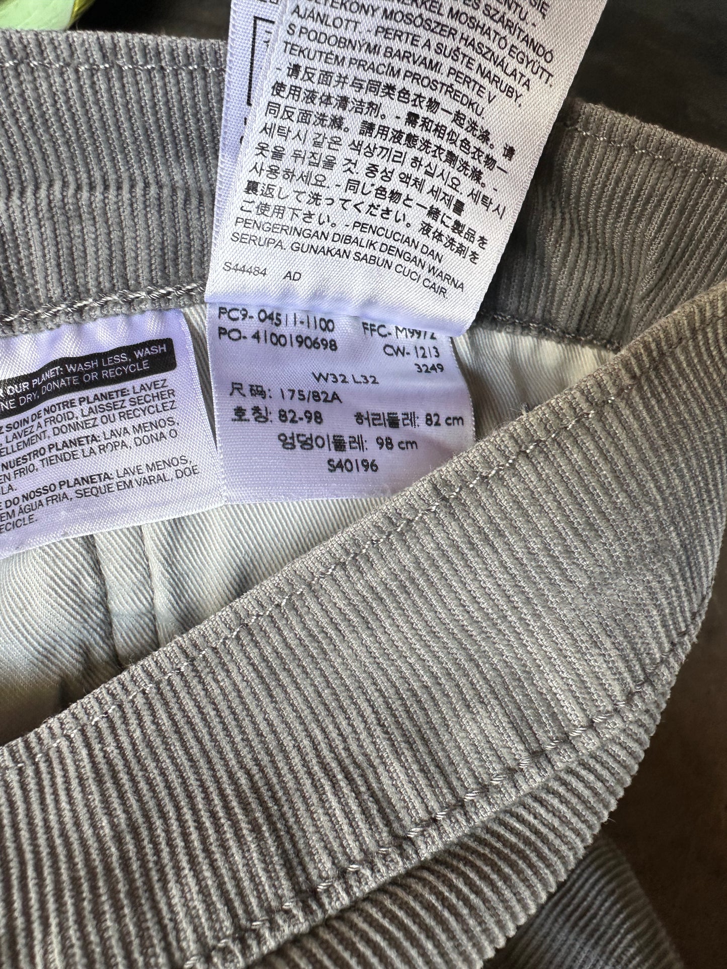 SILICON VALLEY: Richard’s HERO LEVI’S custom Grey Corduroy Pants (32/32)