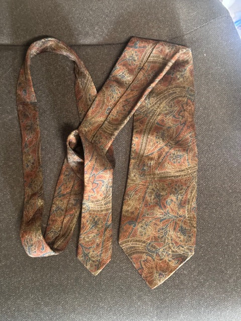 THE OFFICE: Creed’s Necktie