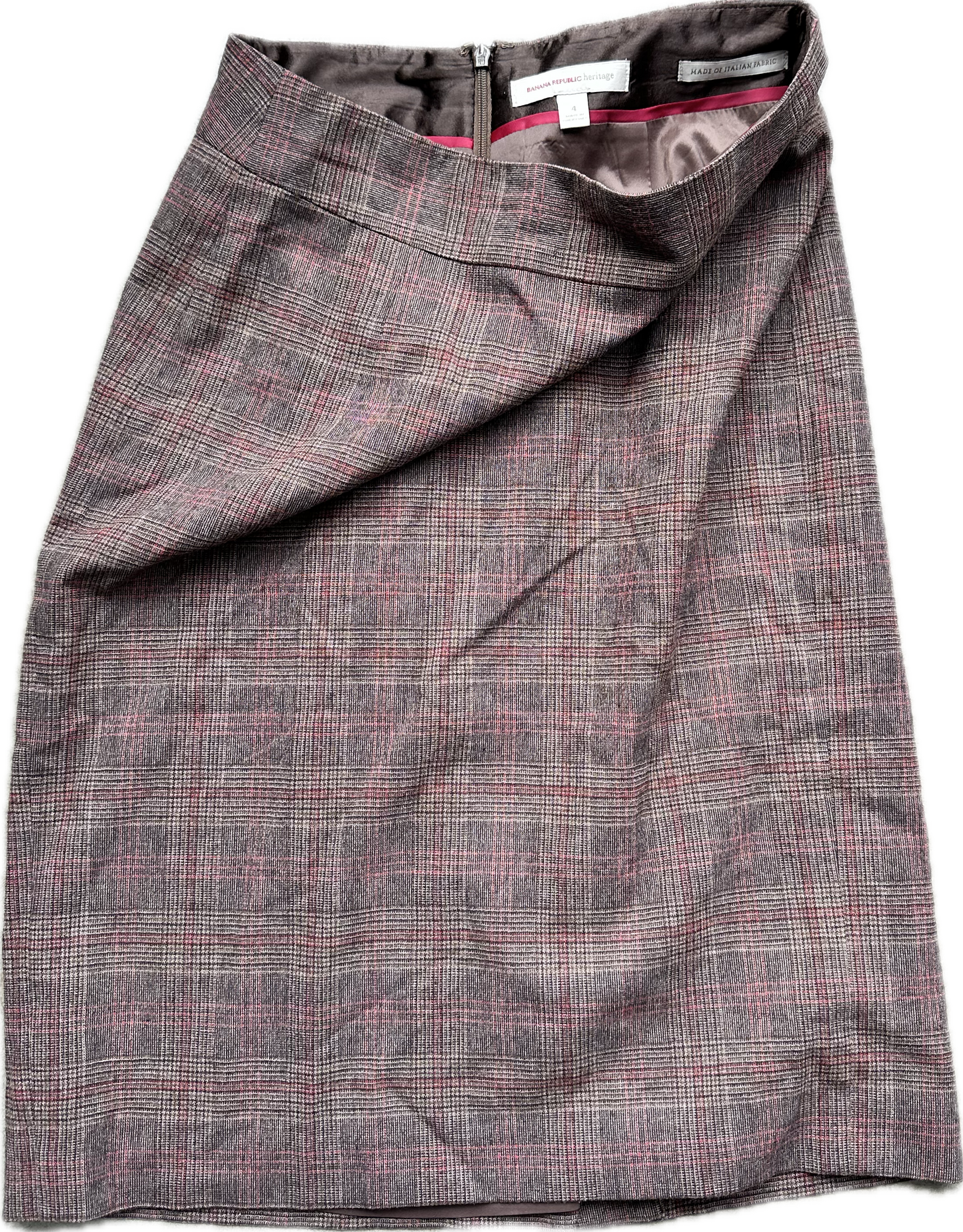 HOUSE: Dr Allison Cameron HERO Banana Republic Italian Wool plaid Skirt (4)