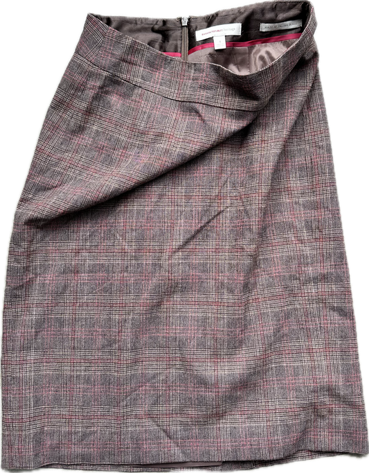 HOUSE: Dr Allison Cameron HERO Banana Republic Italian Wool plaid Skirt (4)