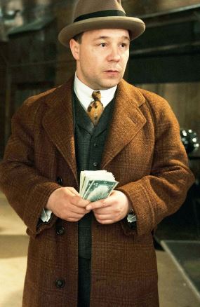 Boardwalk Empire: Al Capone's Season 4, Episode 5 ("Erlkönig"), the “Vote William Pflaum” flyer