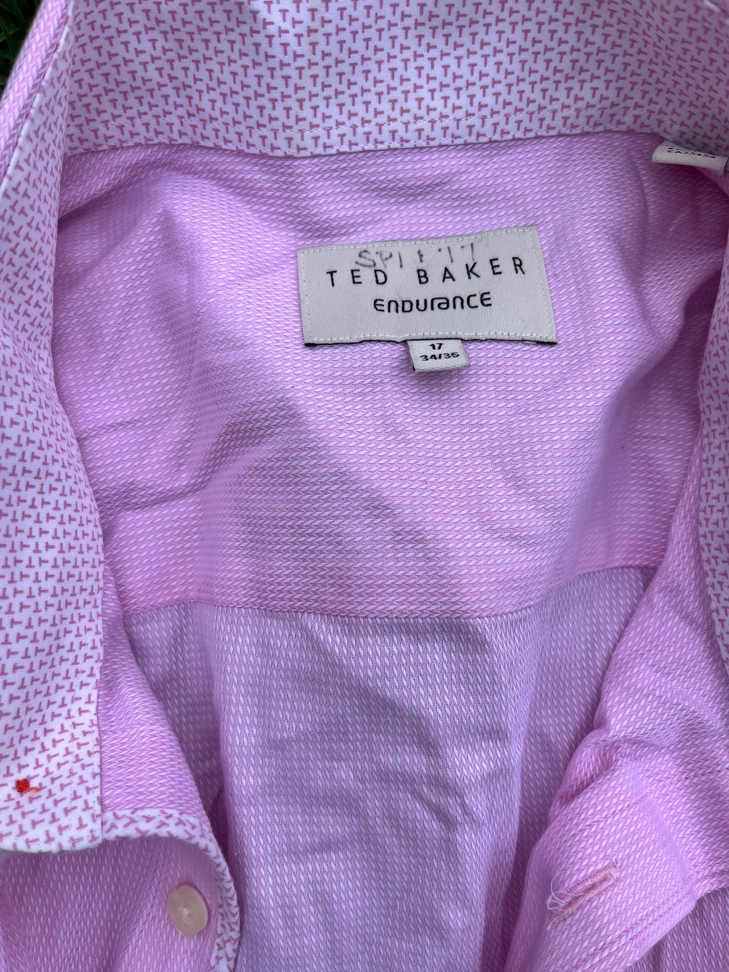 VEEP: Richard's Episode Used TED BAKER Pink Button Down Shirt (17)
