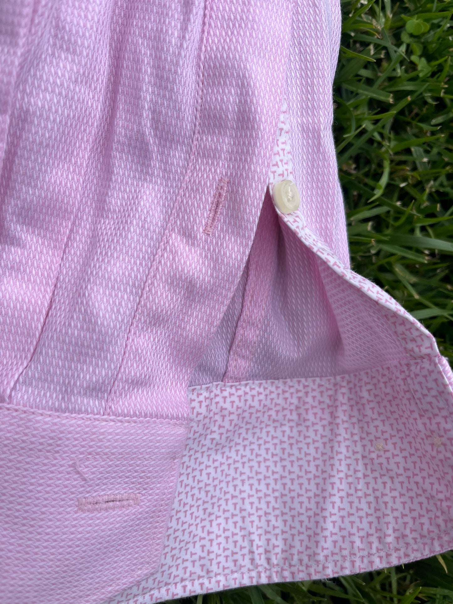 VEEP: Richard's Episode Used TED BAKER Pink Button Down Shirt (17)