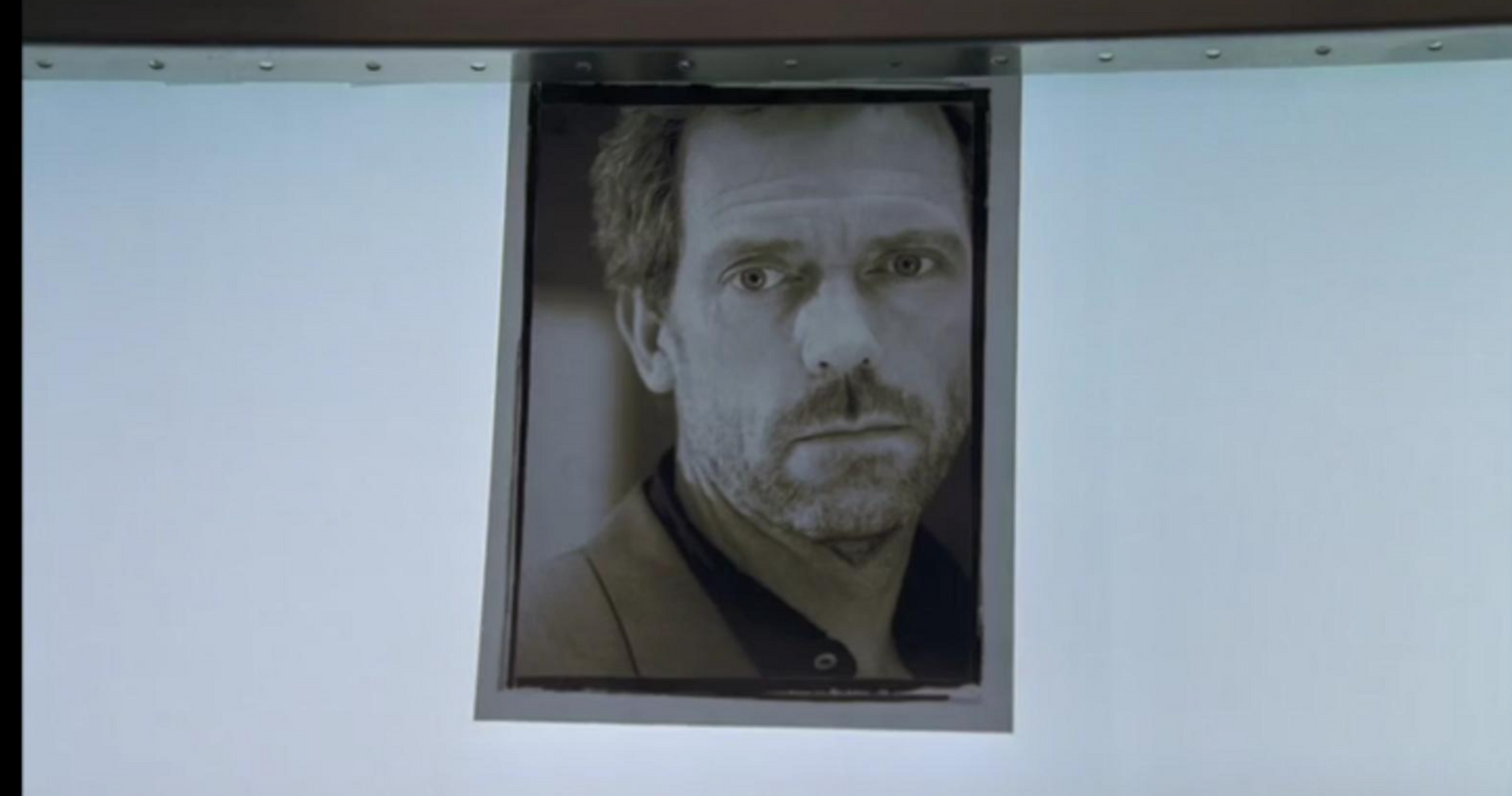HOUSE: Dr Gregory House 9x6 inch Picture from Sc 5