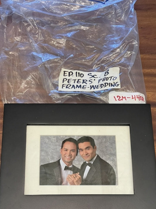 12 MONKEYS: Featured Official On Screen Prop