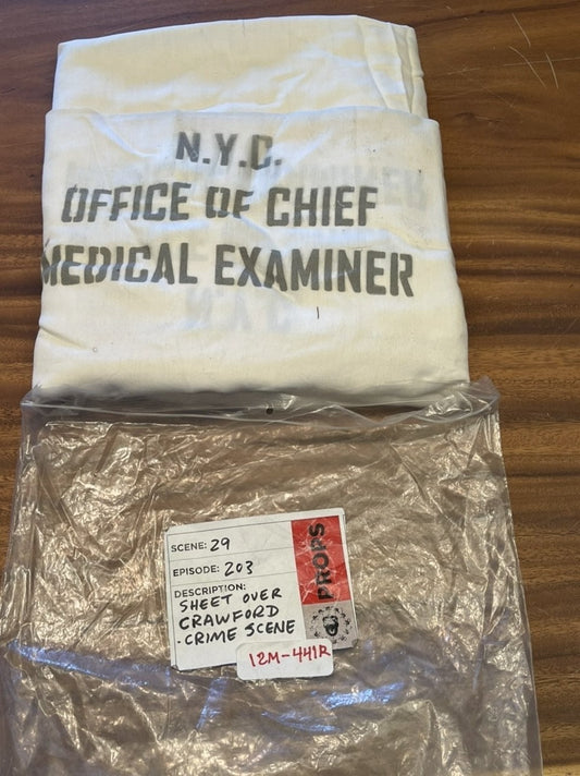 12 MONKEYS: Featured Official On Screen Prop Episode 203 Sc 29