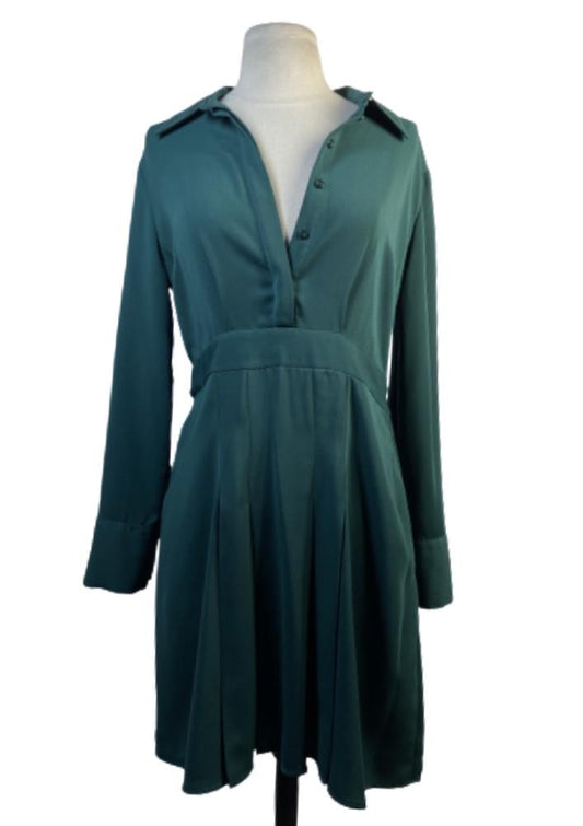 SILICON VALLEY: Monica's Green TopShop Dress
