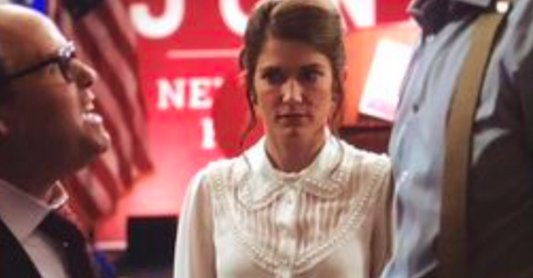 VEEP: Beth's Alice & Olivia White Blouse and show tag from EP. 704