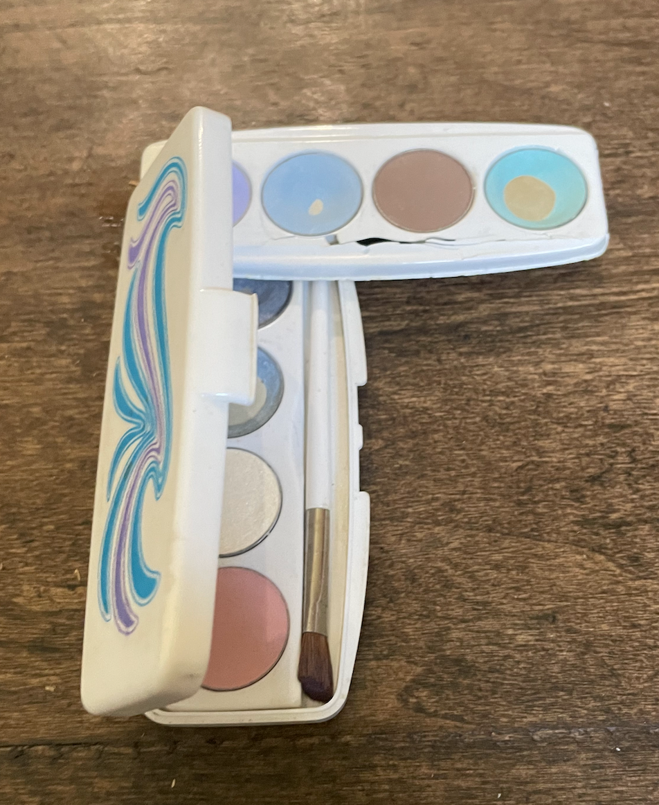 Mad Men: Joan's 1960s Vintage multi-color Eyeshadows