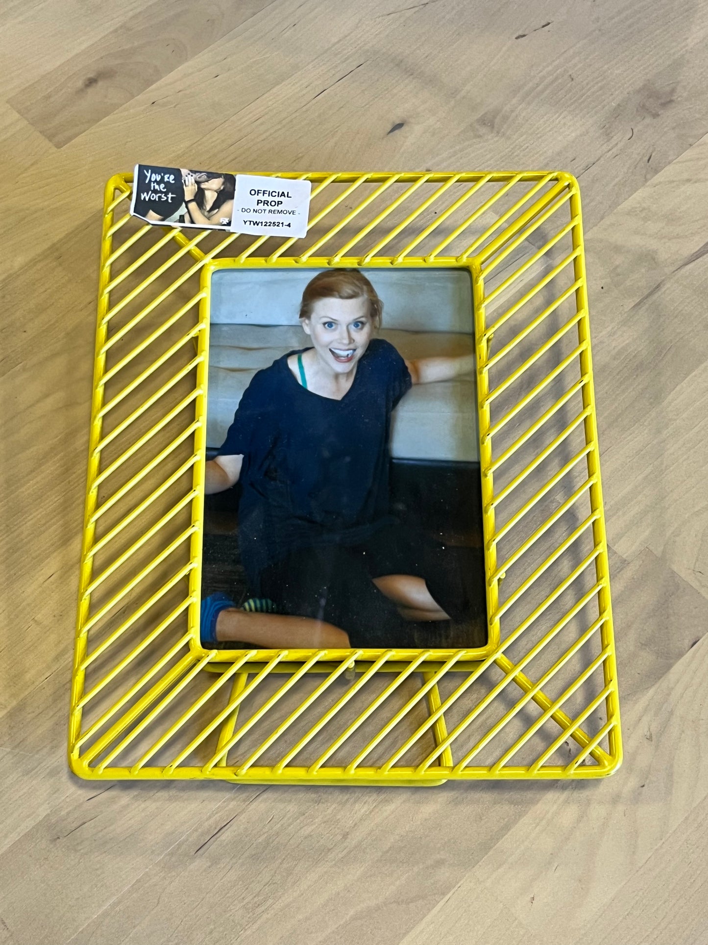 YOU'RE THE WORST: Lindsey’s Framed Wedding Picture