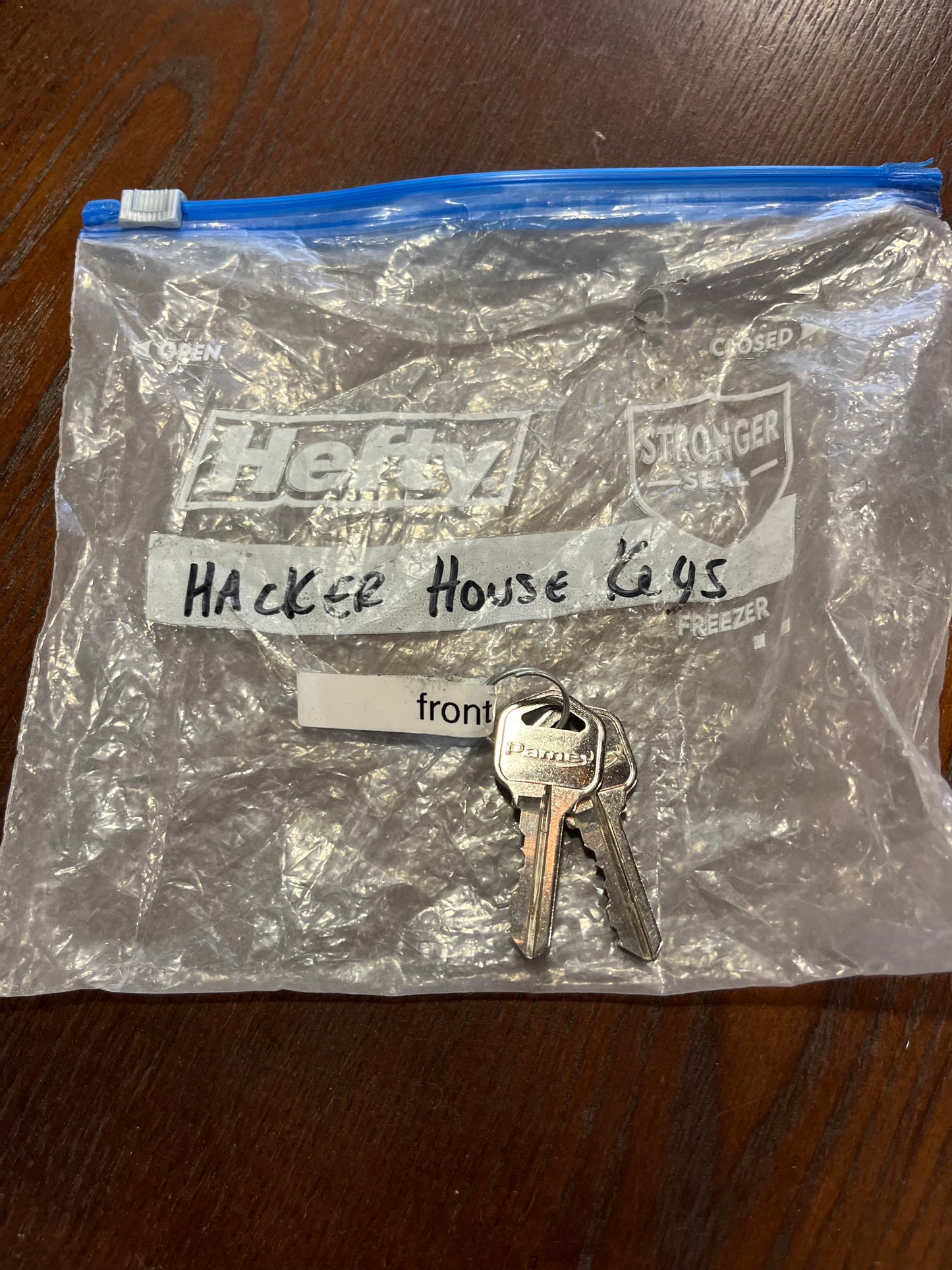 SILICON VALLEY: Richard's Hacker Hostel Keys
