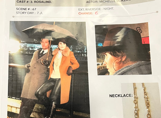 THE GENTLEMEN: Rosalind’s Dark Leather Gloves