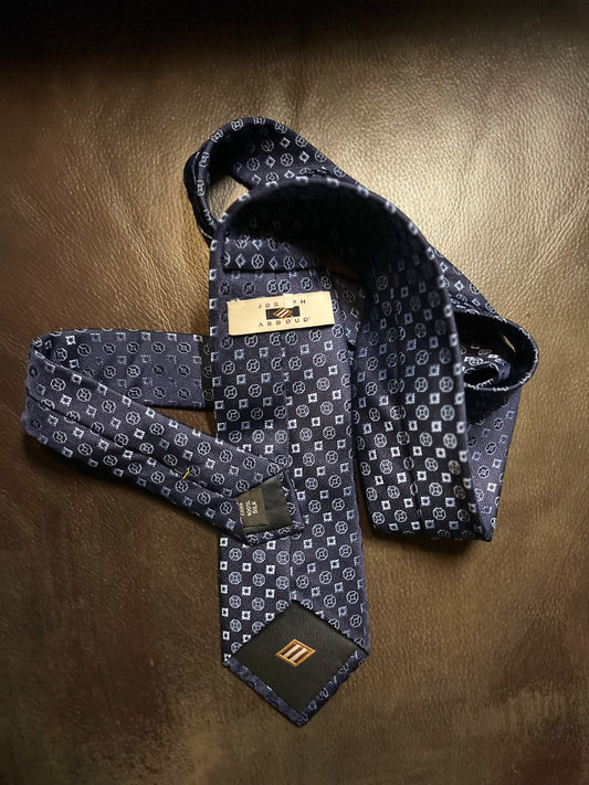 SHADES OF BLUE: Stahl's Designer HERO Tie