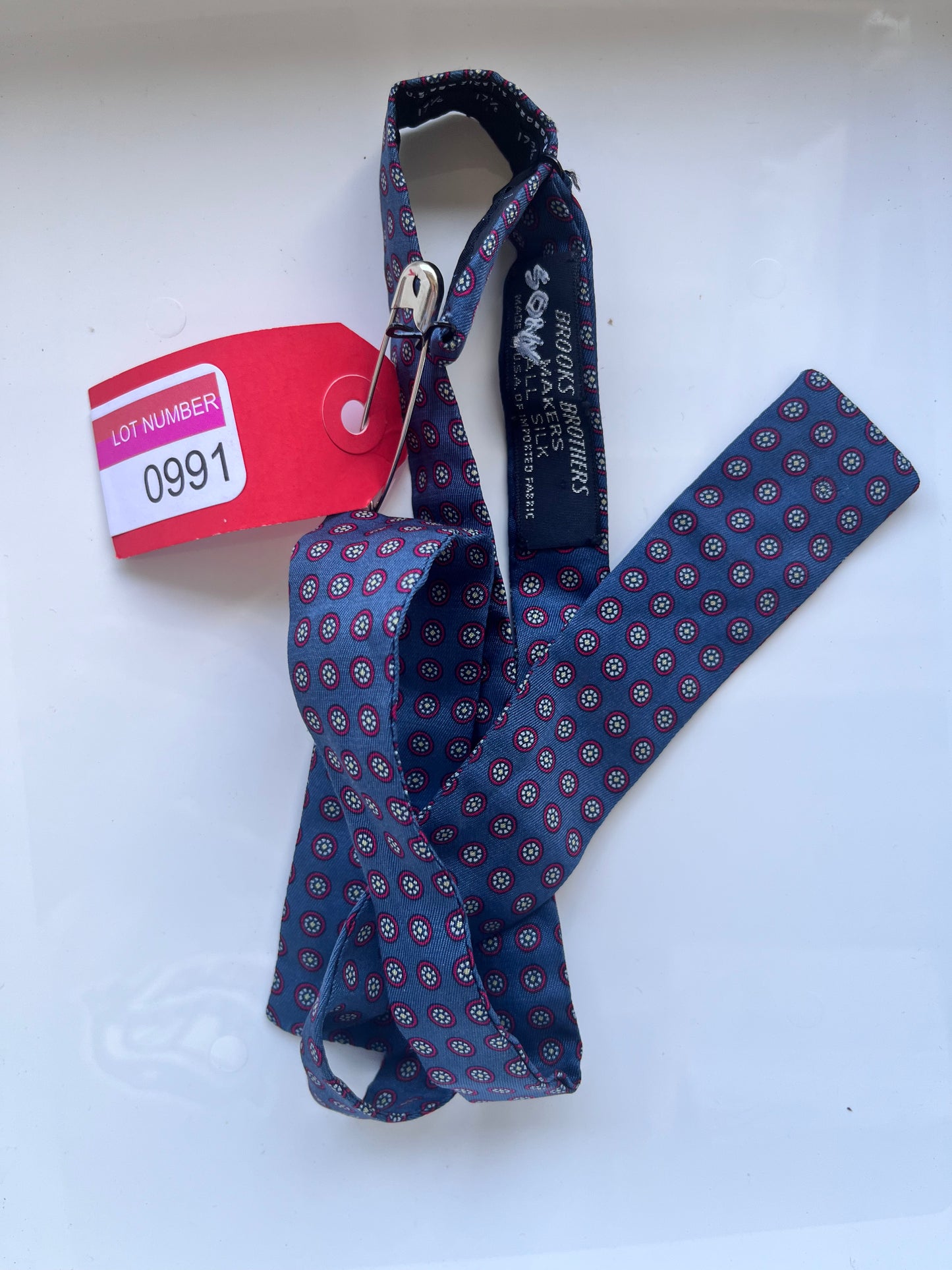 MASTERS OF SEX: William Masters’ Bow necktie