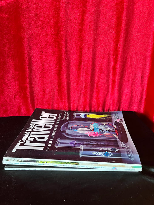 THE GENTLEMEN: Rosalind's Office Magazine Set Decoration