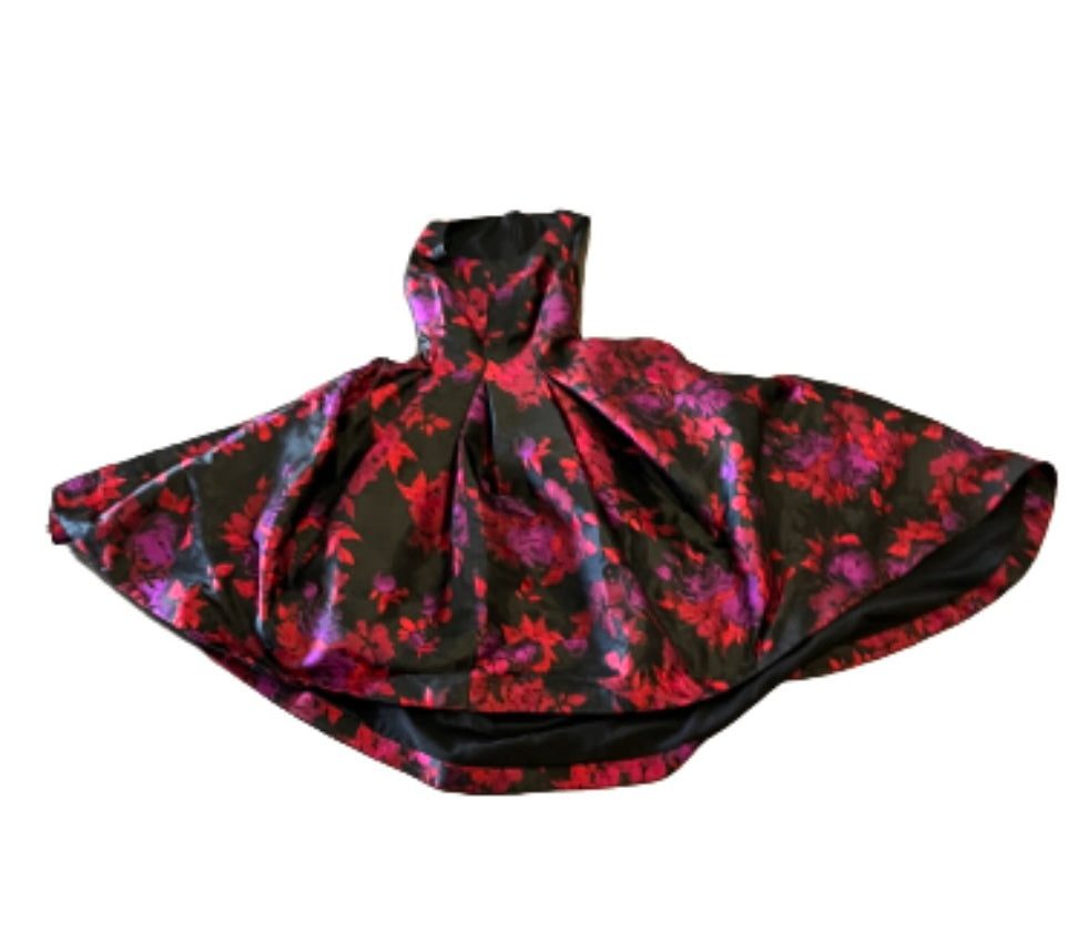 VEEP: Selina Meyers’ ALBERT NIPON Formal Wardrobe Gown Dress and Coat