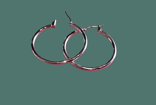 THE OFFICE: Pam Beesley's Silver Hoop Earrings