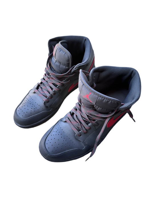 BALLERS: Reggie’s NIKE AIR JORDAN 1 hightop Sneakers (10)