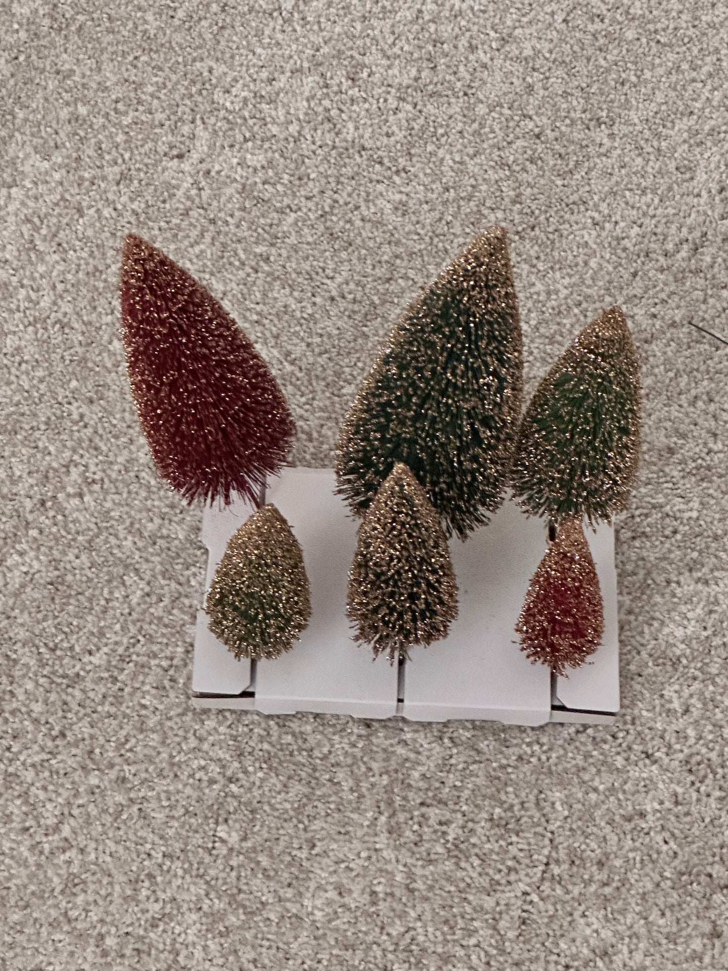 PARKS AND RECREATION: Leslie and Crew PAWNEE Christmas Party Props