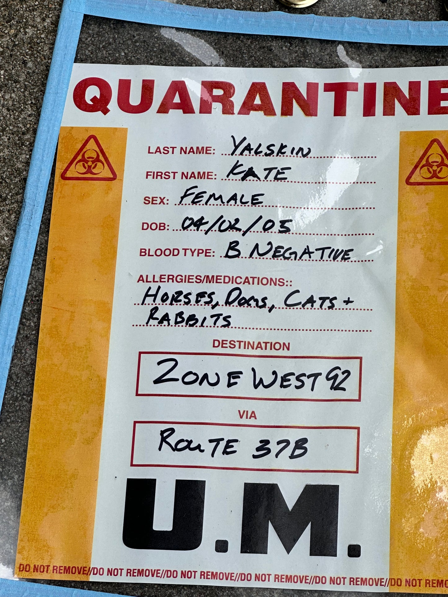 12 MONKEYS: Individual HERO QUARANTINE Signs (4)