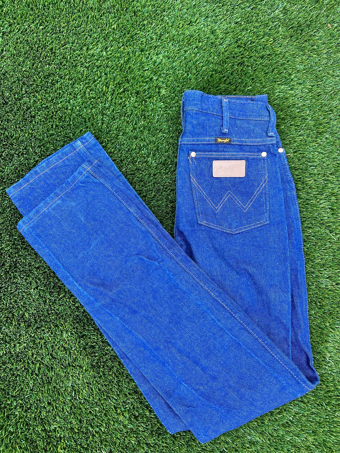 THE GET DOWN: BoBo’s Wrangler Vintage Blue Denim Jeans (29/34)