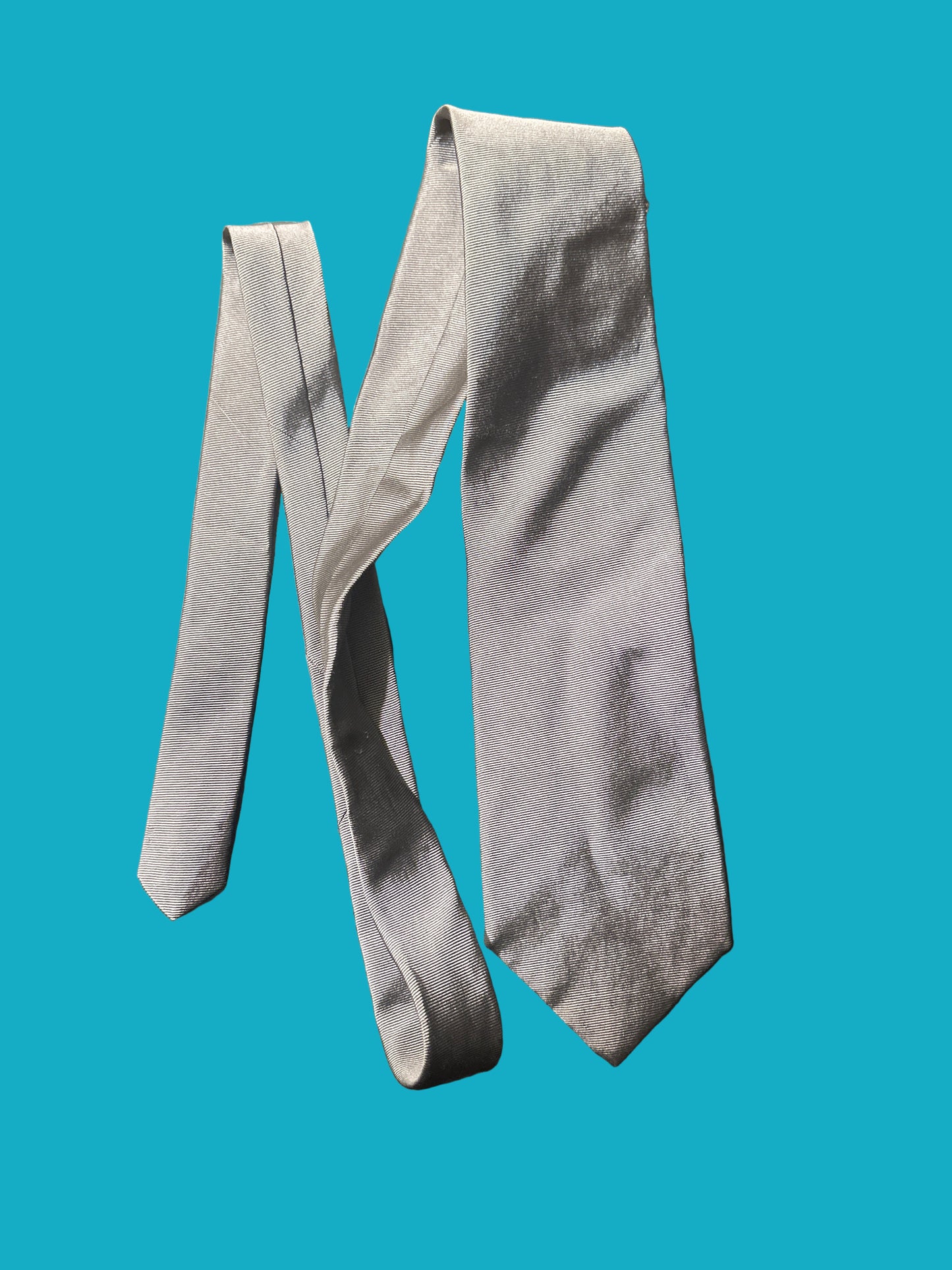 THE OFFICE: Jim’s Claybrooke Silver Silk Necktie