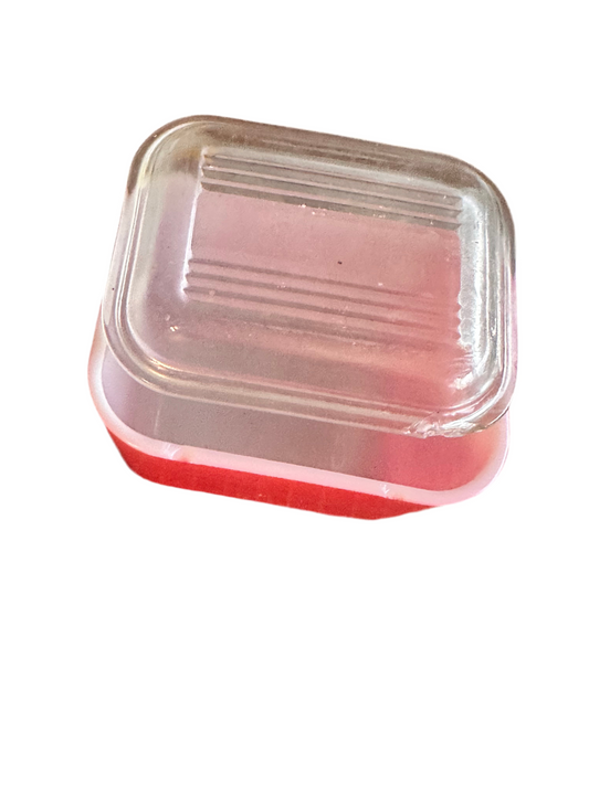 MAD MEN: Betty’s Mid-Century Pyrex Cookware