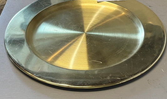 BALLERS: Spencer Strassmore’s (Dwayne Johnson) HERO Crate and Barrel Office Plate