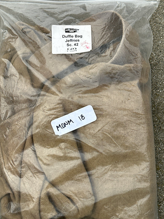 MONUMENTS MEN: Jeffries Duffle Bag