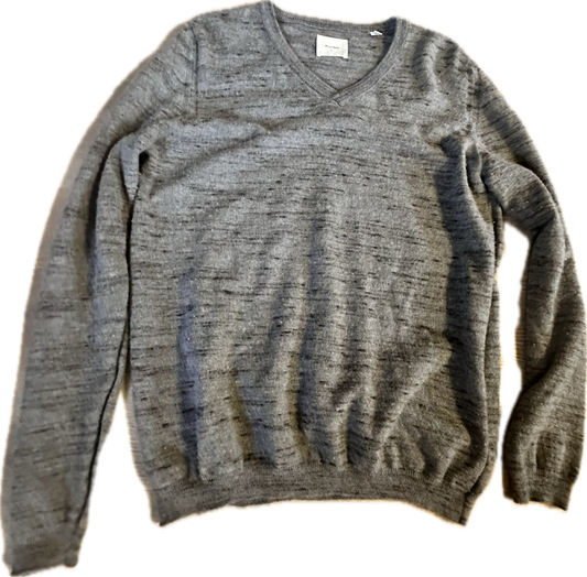 HOUSE: Dr Gregory House Billy Reed Grey V-neck Sweater
