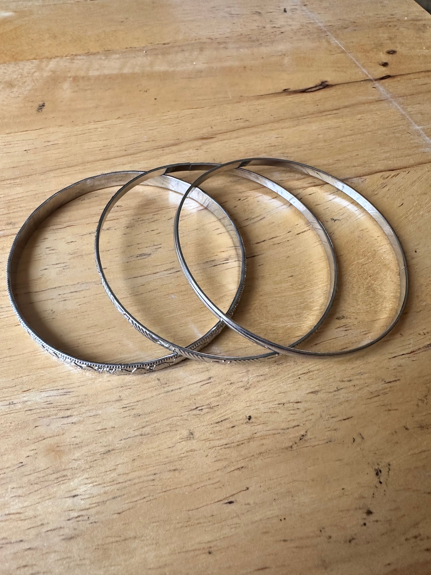 NEW GIRL: CeCe's Silver Bangle Bracelets