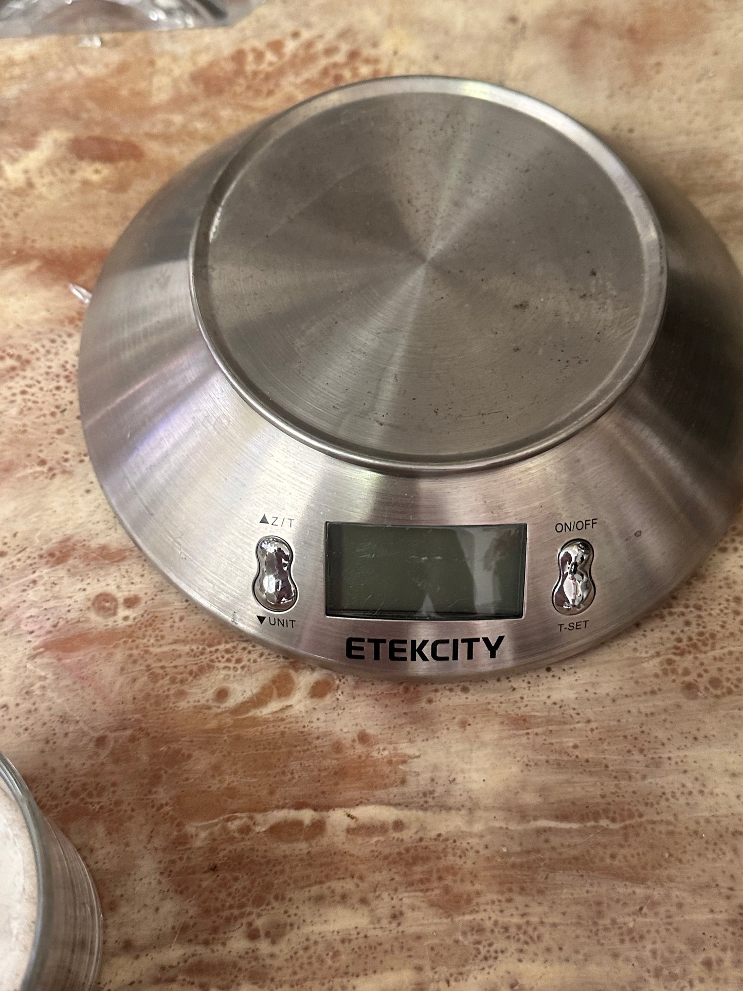 SILICON VALLEY: Erlich’s HERO Hacker Hostel Props