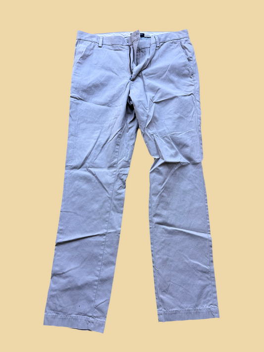 SILICON VALLEY: Jared Dunn’s Episode 2 Banana Republic Khaki Pants (34)