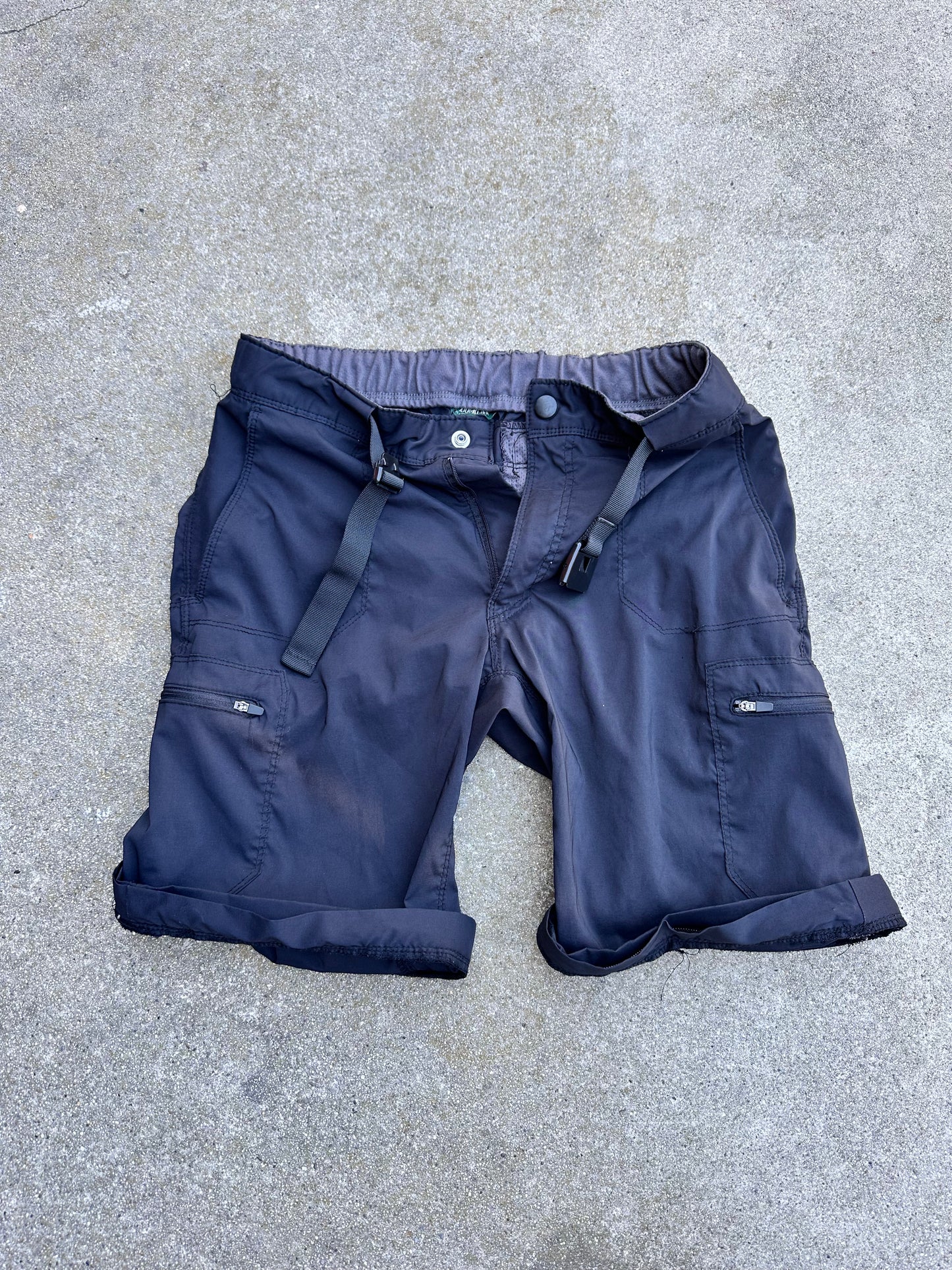 SILICON VALLEY: Richard’s HERO Outdoor Life Shorts (32)