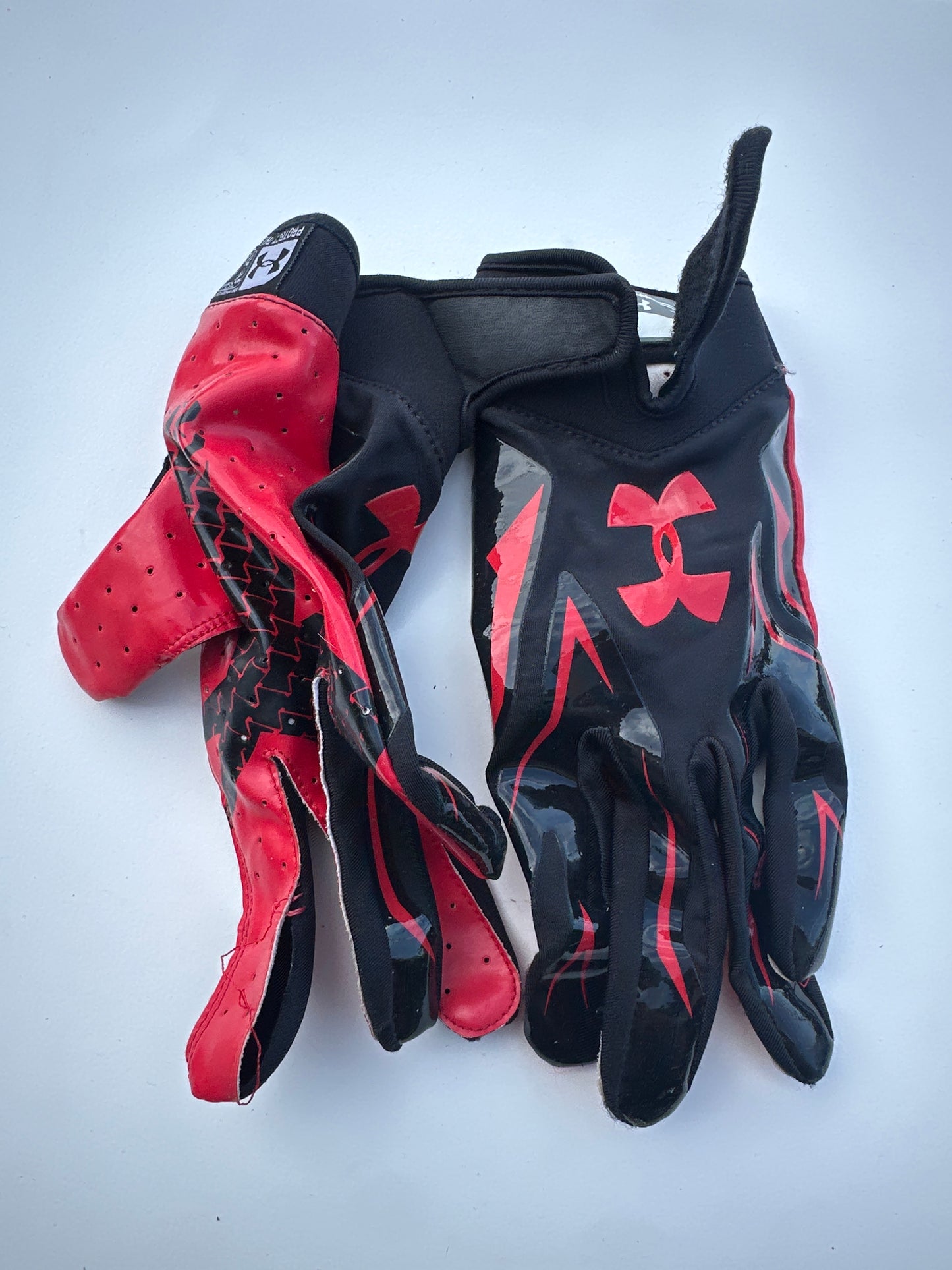 BALLERS: Ricky’s HERO UA Football Gloves