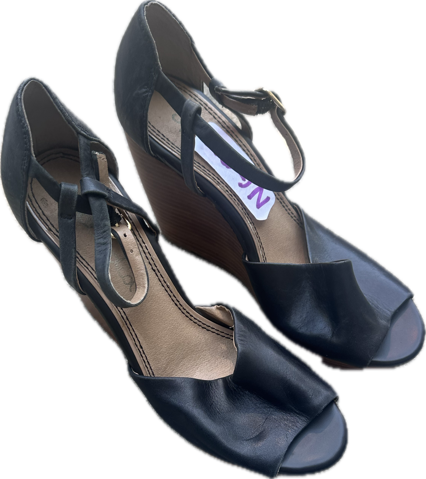 NEW GIRL: Jessica Day's HERO Footwear (7/8)