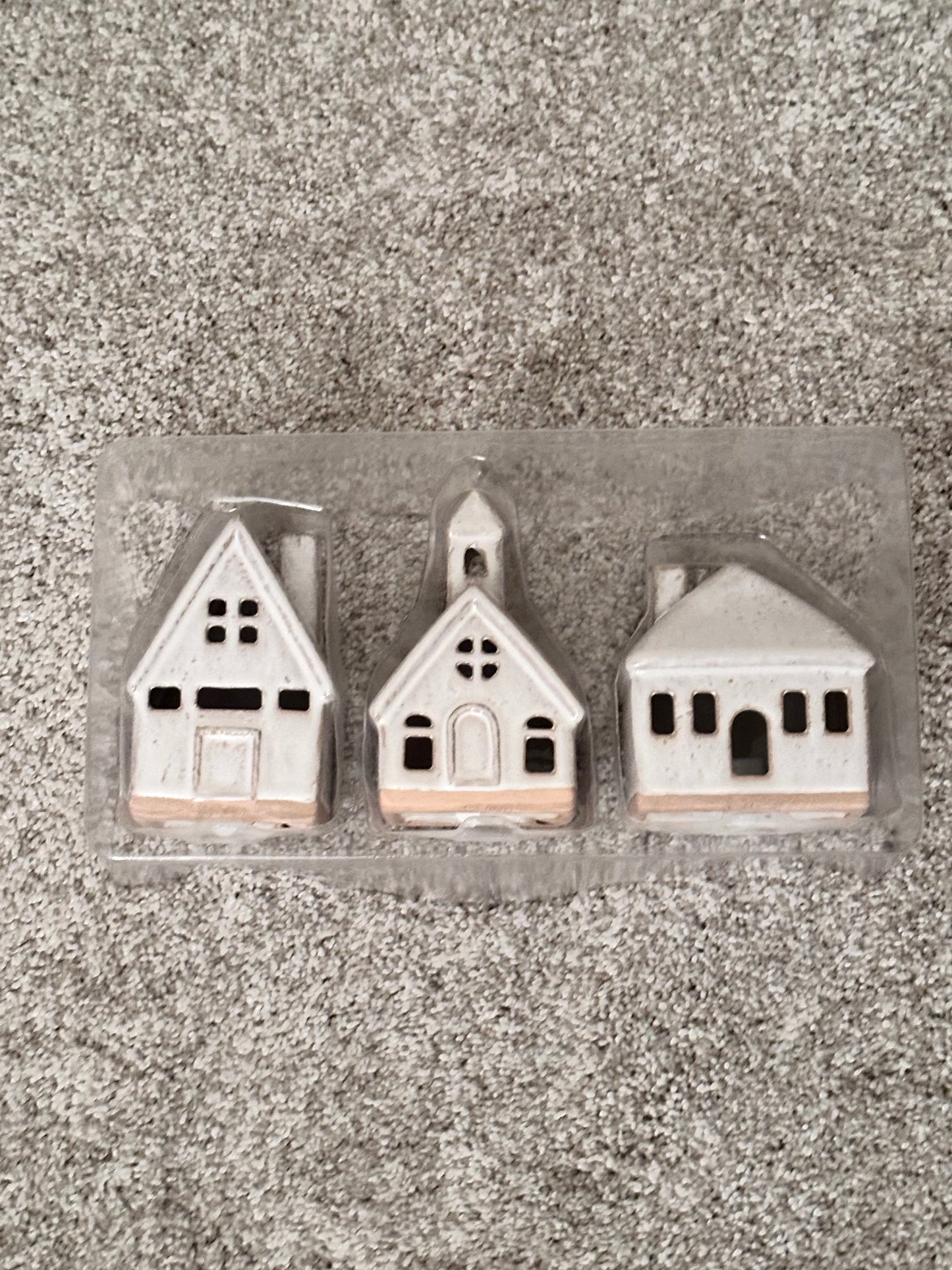 PARKS AND RECREATION: Leslie and Crew PAWNEE Christmas Party Props