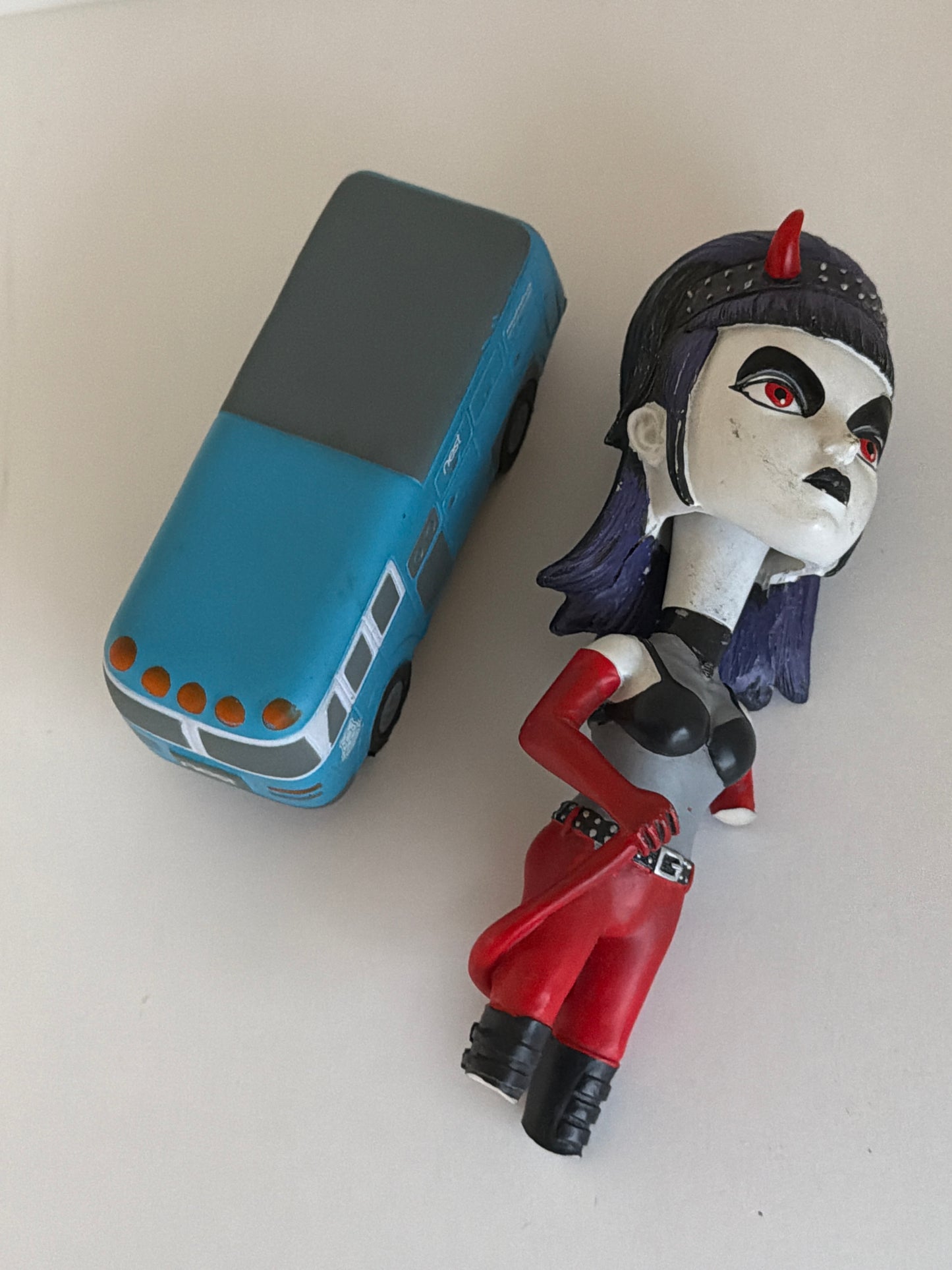 SILICON VALLEY: Gilfoyle's Desk Props from Pied Piper Desk