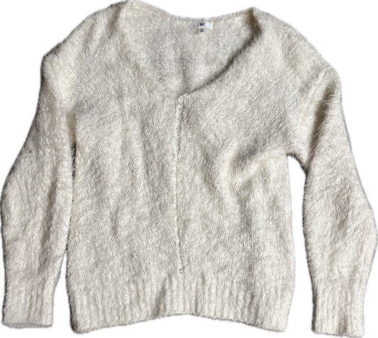 30 ROCK: Jenna's BP soft Plush White V-neck Sweater (M)