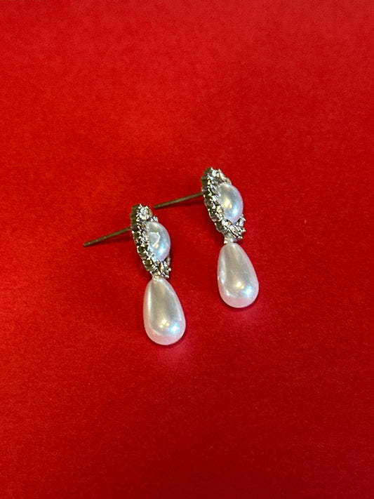 TRUE BLOOD: Sophie-Anne Leclerq HERO Pearl Earrings