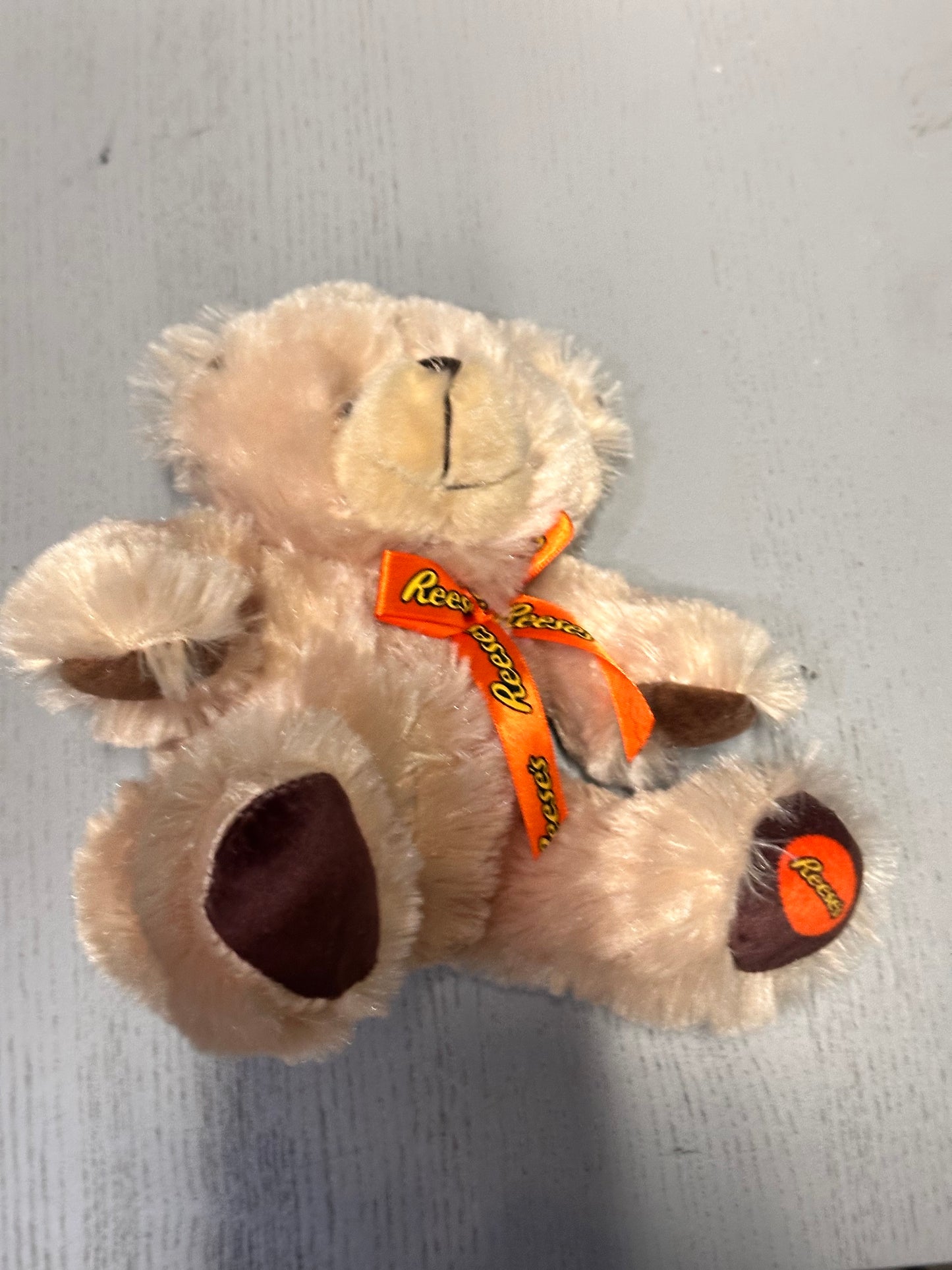 SILICON VALLEY: Erlich’s HERO Hacker Hostel Props