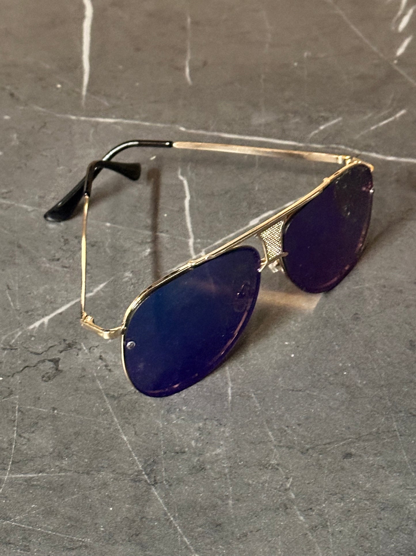 SILICON VALLEY: Erlich’s HERO Hacker Hostel Props