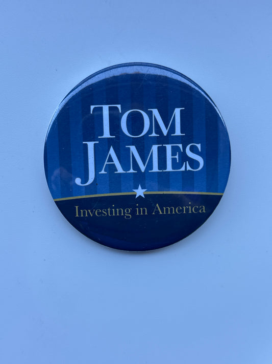 VEEP: Tom James HERO large Campaign Pin from Season 7