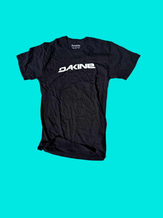 BALLERS: Tracy’s Dakine Surfer T-Shirt (S)
