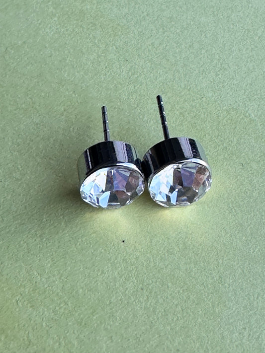 BONES: Dr. Brennan HERO Earrings