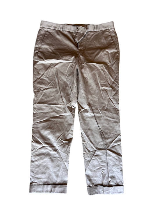 SILICON VALLEY: Jian-Yang Banana Republic Khaki Pants from “Team Building”