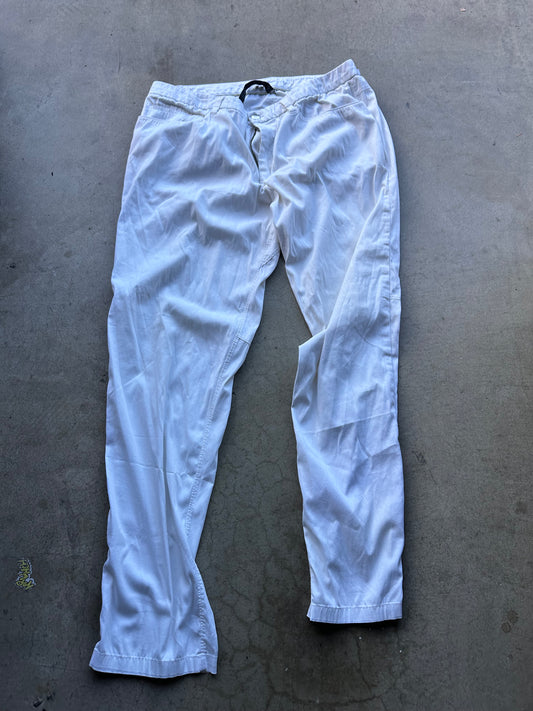 BALLERS: Joe’s LuLu Lemon White Yoga Pants (L)