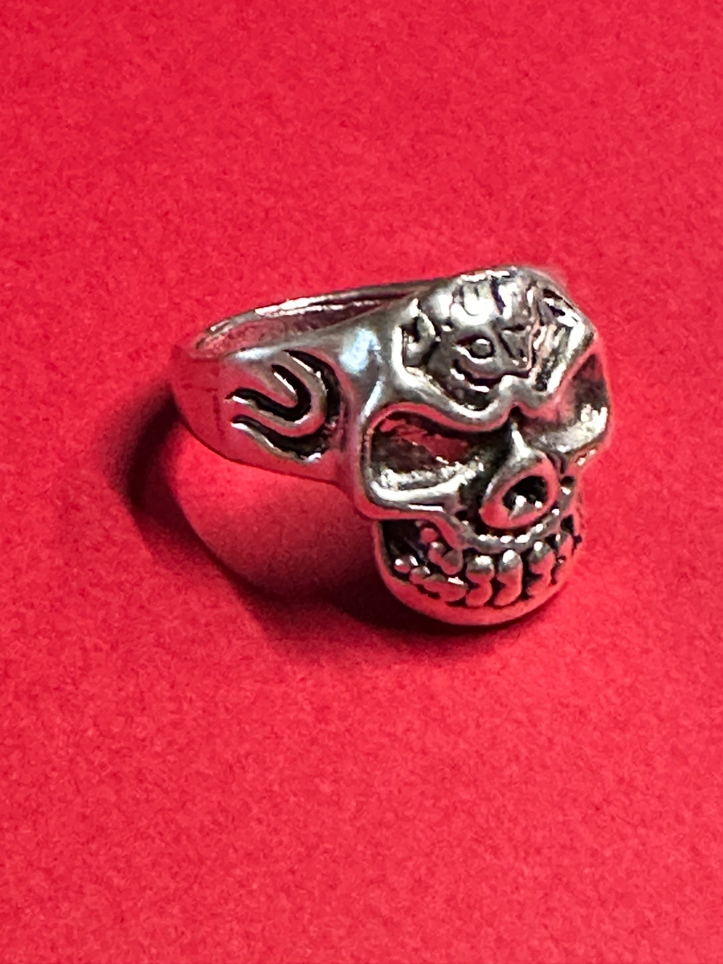 SONS OF ANARCHY : Gemma’s Reaper Ring