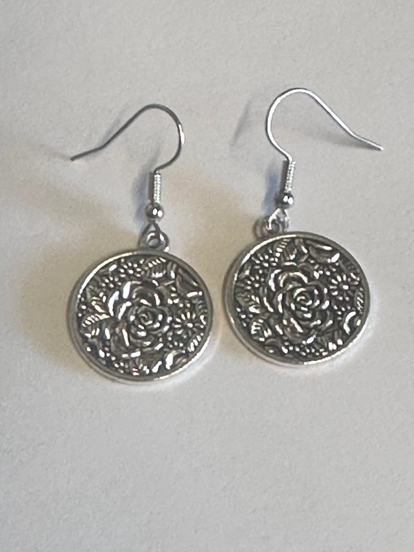 MAD MEN: Megan Draper's Mid-Century Earrings