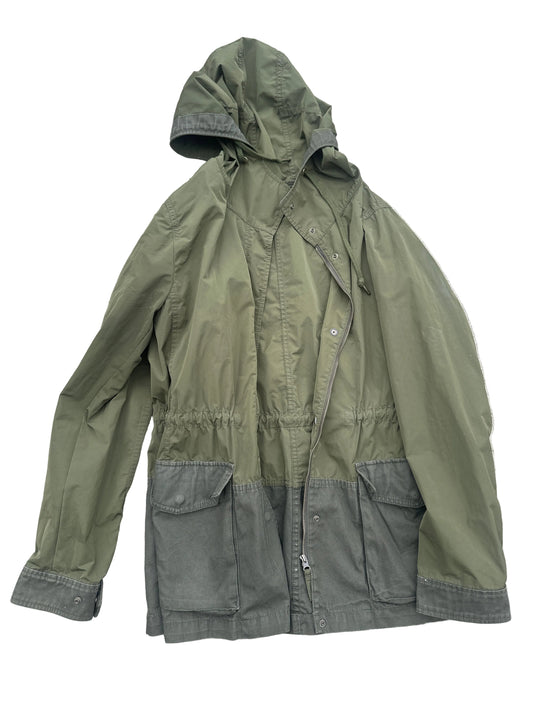 SILICON VALLEY: Richard’s HERO UNIQLOGreen Rain Jacket (M)
